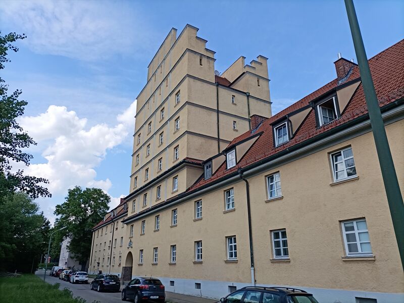 Datei:Wohnhof Kammgarn 2.jpg